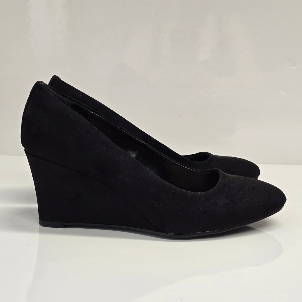 Kelly‎ & Katie Stefia Wedge Pump Womens 7.5 Black Faux Suede Office Classic